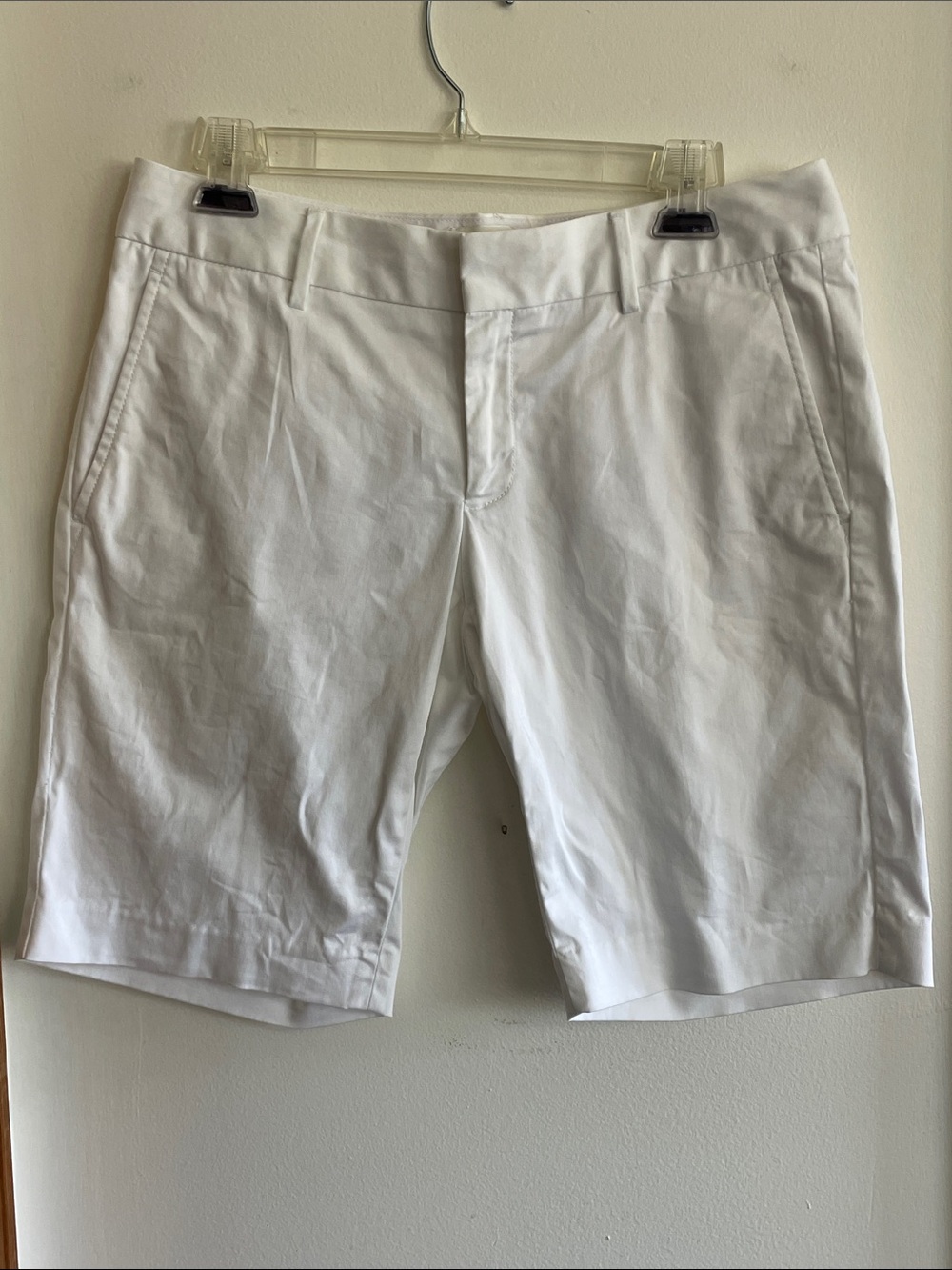 BANANA REPUBLIC Martin Fit White Bermuda Shorts with Back Flap Pockets 8